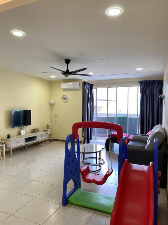 Paddy Pool View ｜适耕庄稻田泳池景 Apartment